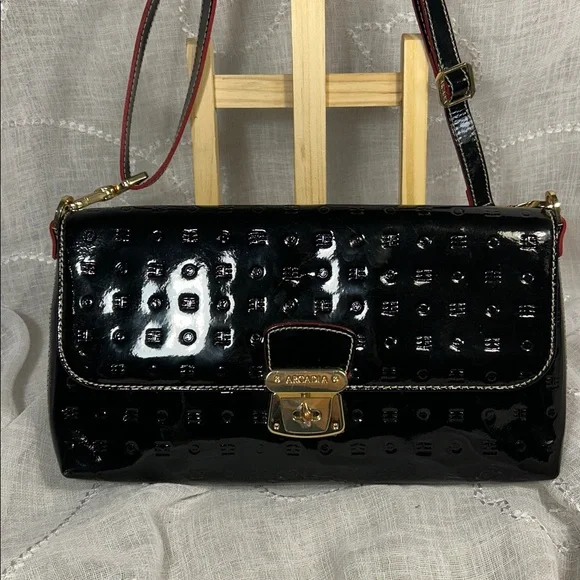 Arcadia made in Italy patent leather bag with removable strap